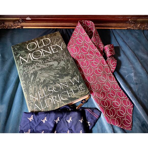 Vintage Trussardi silk necktie with equestrian prints - Picture 2 of 6